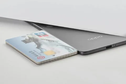 Oppo Find N5 beyaz renk seçeneğiyle gelecek, Watch X2 ile birlikte tanıtılacak