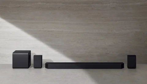 Samsung, CES 2025’te QS700F soundbar’ı tanıttı ve Q990 modelini güncelledi