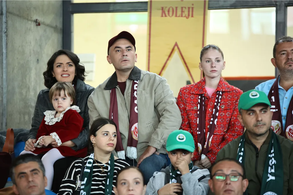 Disney+’ın yeni Türk filmi Başka Bir Sen için bir fragman daha geldi