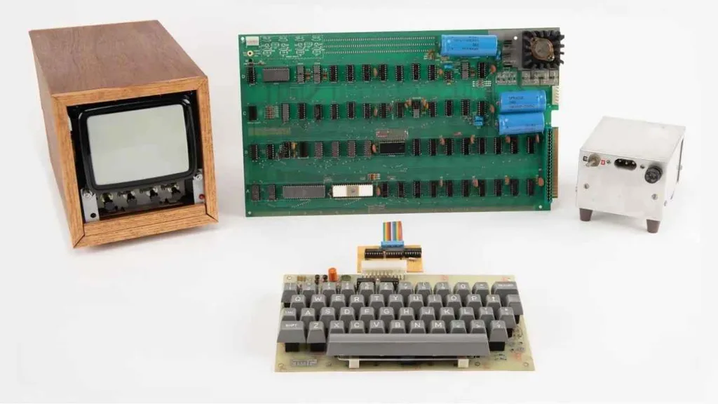 Tarihi Apple-1 bilgisayarı çalışır halde 375 bin dolara satıldı