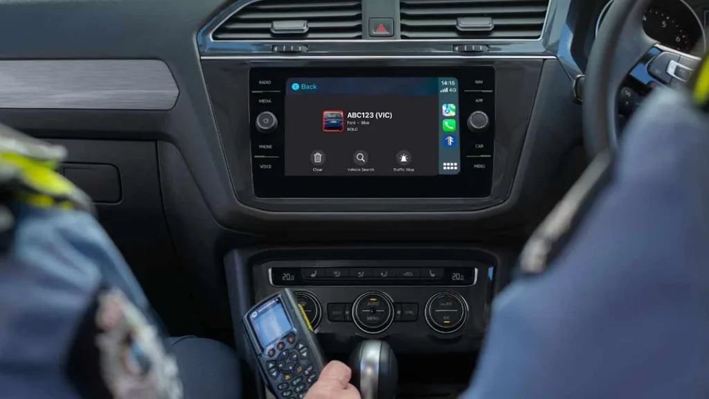 Avustralya’daki polis araçlarında CarPlay destekli plaka tanıma sistemi kullanıma geçti