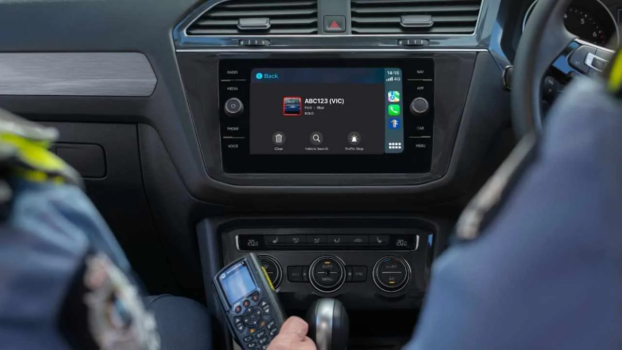 Avustralya’daki polis araçlarında CarPlay destekli plaka tanıma sistemi kullanıma geçti