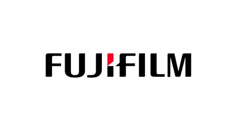 Fujifilm, X100 Serisinin kompakt yapısını orta format teknolojisi ile buluşturabilir