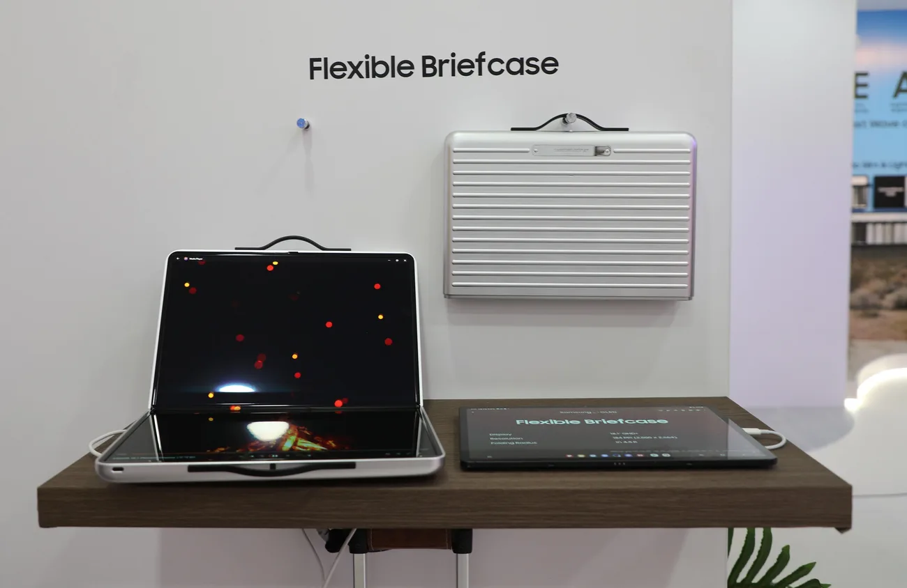 Samsung, MWC 2025’te geleceğin katlanabilir ekran konseptlerini tanıttı