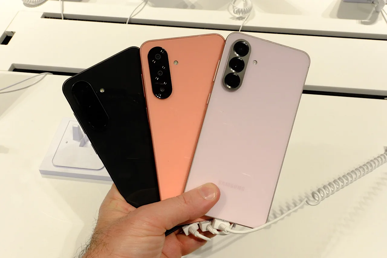 Samsung, Galaxy A26, A36 ve A56 modellerini küresel pazarda satışa sundu