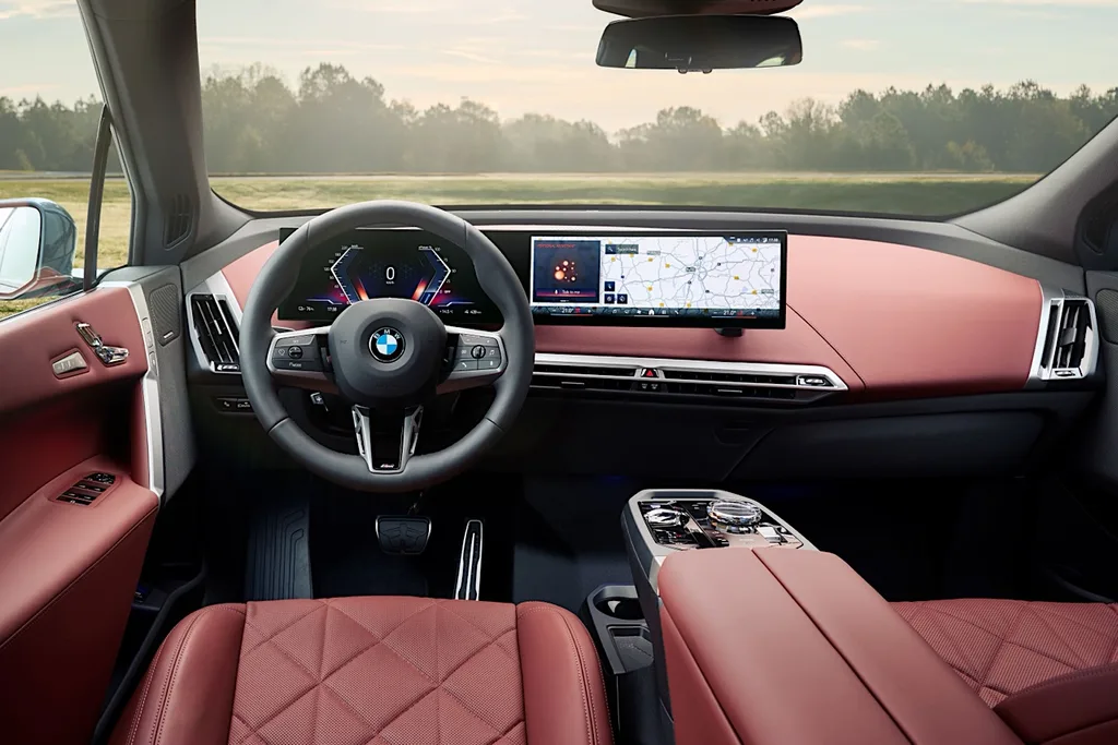 BMW iX, elektrikli SUV segmentinde yenilikçi teknolojilerle Türkiye’de