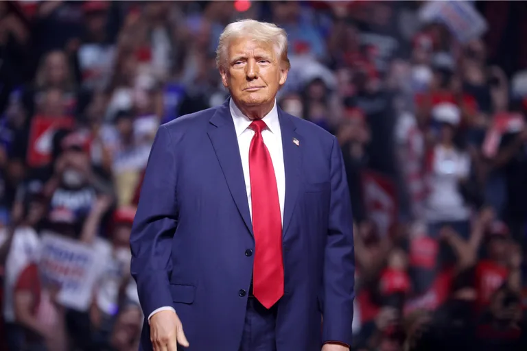 Donald Trump yapay zekânın adını değiştirmek istiyor