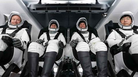 SpaceX, özel mürettebatlı Fram2 göreviyle Dünya’nın kutup bölgelerini inceliyor