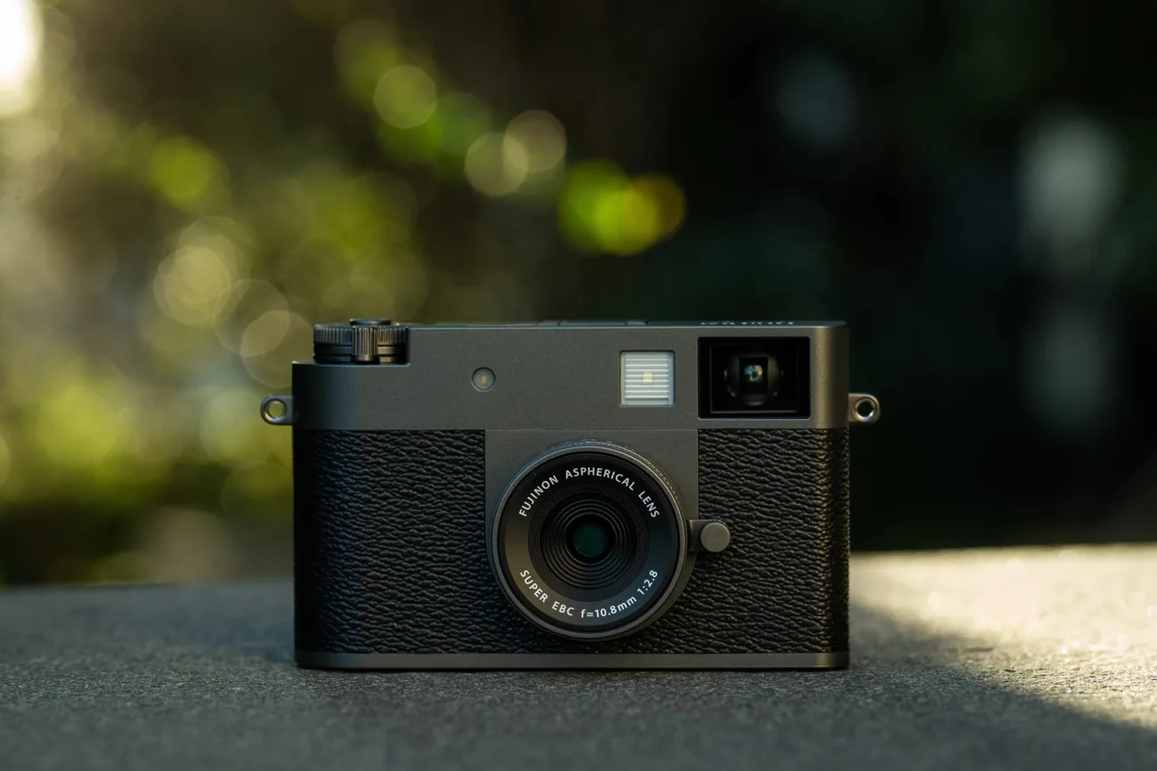 Fujifilm X half JPEG odaklı kompakt yapısıyla Türkiye’de satışa sunuldu