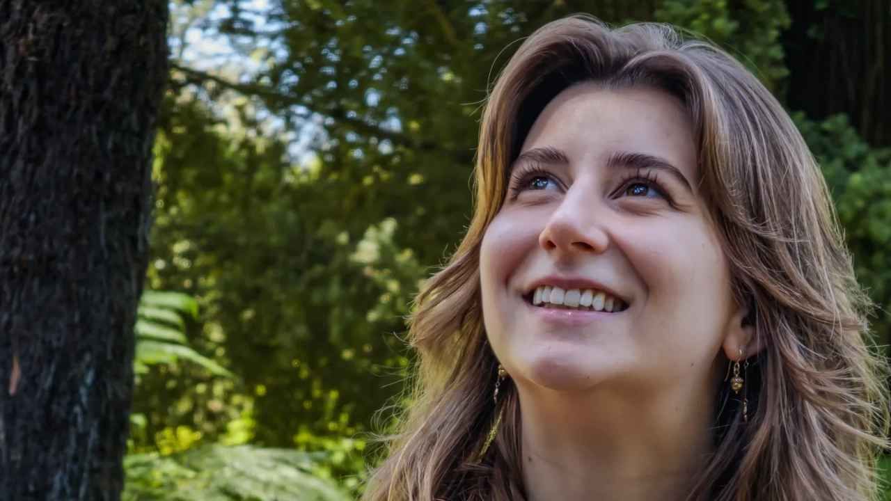 Honor Magic V5’in resmi görselleri tasarım konusunda beklentileri yükseltiyor