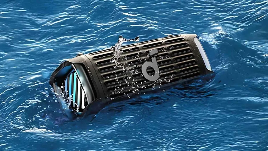 Su üstünde dengede kalan hoparlör: Anker Soundcore Boom 3i