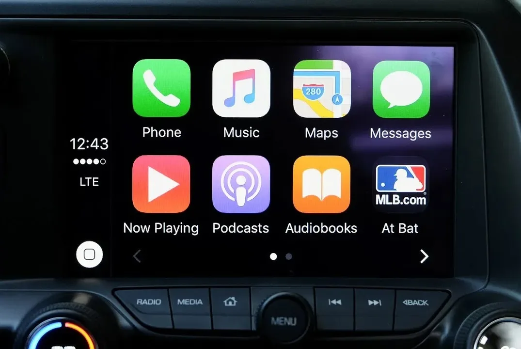 iOS 26 ile CarPlay ekranına AirPlay desteği geliyor