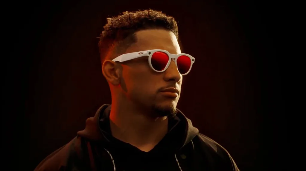 Meta’nın yeni Oakley gözlüğü 3K kamera ve 8 saat pil sunuyor