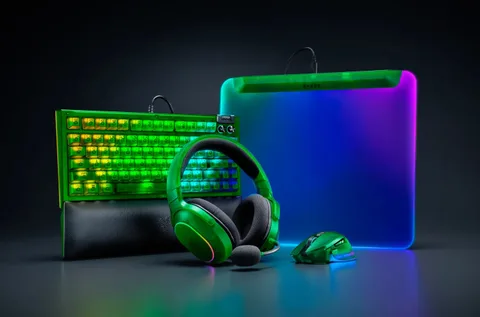 Razer, RGB aydınlatmayı vurgulayan Phantom serisini duyurdu