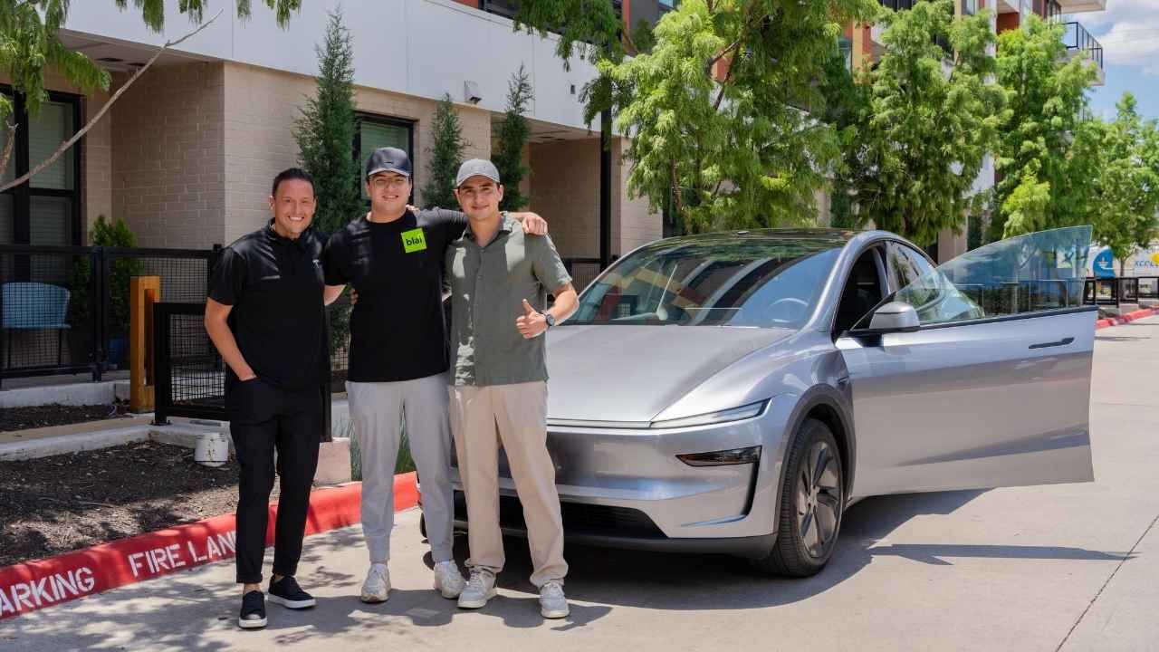 tesla model y otonom