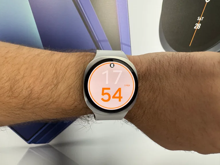 Samsung yeni Galaxy Watch modelleri için ilk resmi ipuçlarını paylaştı