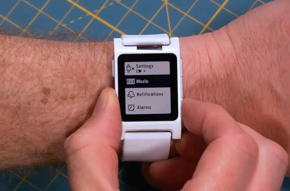 Pebble markası geri alındı, yeni saatler Pebble 2 Duo ve Pebble Time 2 ismiyle resmen duyuruldu