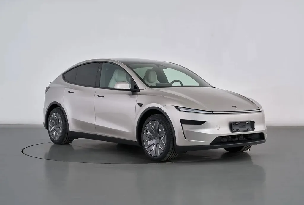 Tesla Çin’de Model 3 Plus ve üç sıralı Model YL ile ürün gamını genişletiyor