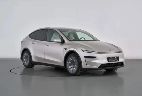 Tesla Çin’de Model 3 Plus ve üç sıralı Model YL ile ürün gamını genişletiyor