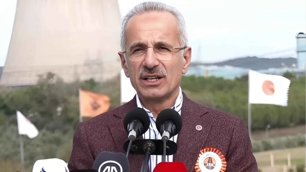 Bakan Uraloğlu: Uçakta powerbank kullanımı yasaklanmalı