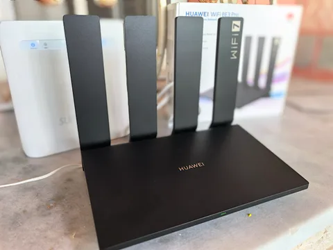 Oyun oynarken kopmalara, video izlerken donmalara çözüm! HUAWEI WiFi BE3 Pro İncelemesi