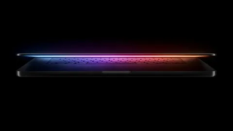 Apple, ilk OLED ekranlı yeni nesil MacBook Pro’yu 2026 sonu ya da 2027 başında tanıtacak