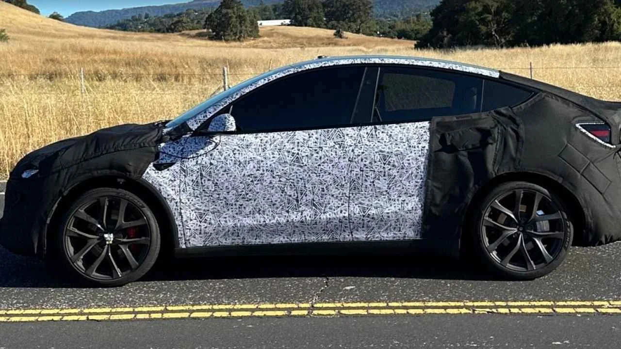 Yeni Tesla Model Y Performance yola çıkmadan önce ortaya çıktı