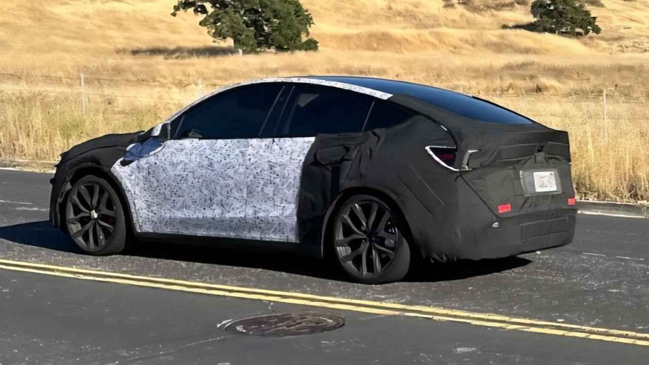 Yeni Tesla Model Y Performance yola çıkmadan önce ortaya çıktı