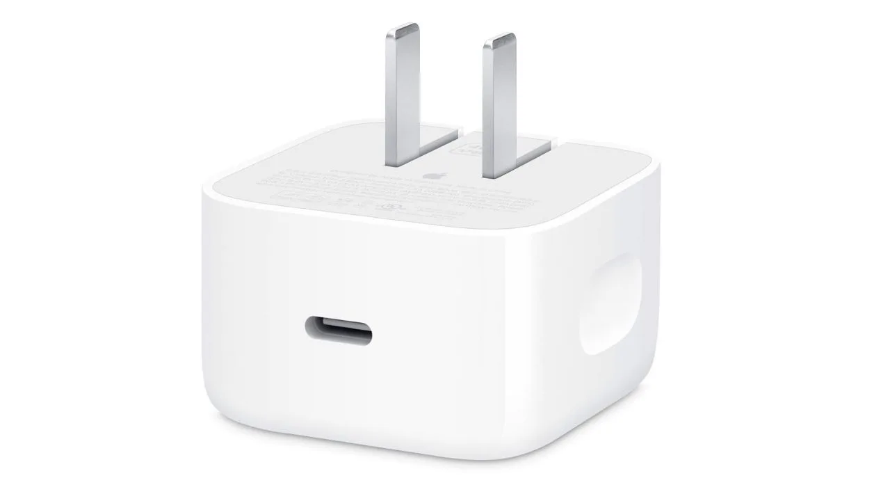Apple’ın 40W Dynamic Power Adaptörü kısa süreli 60W ile hızlı şarj imkanı sunuyor