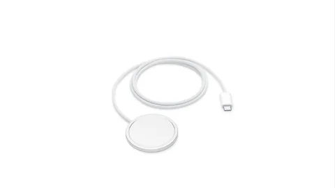 Apple’ın yeni MagSafe şarj cihazı diğer telefonları da 25W hızında şarj ediyor