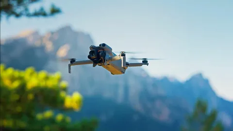 DJI Mini 5 Pro 1 inç sensör ve gelişmiş uçuş güvenliğiyle duyuruldu