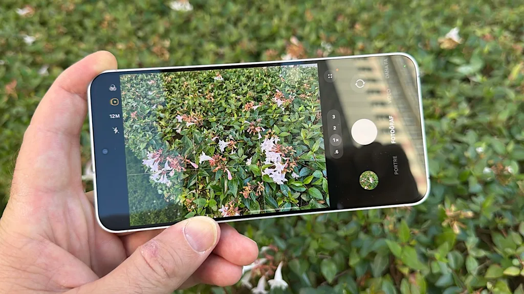 Galaxy S25 FE kamera testinde 118 puan aldı, sıralama netleşti