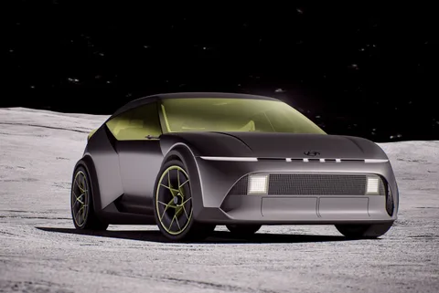 Hyundai Concept Three ile kompakt elektrikli tasarım öne çıkıyor