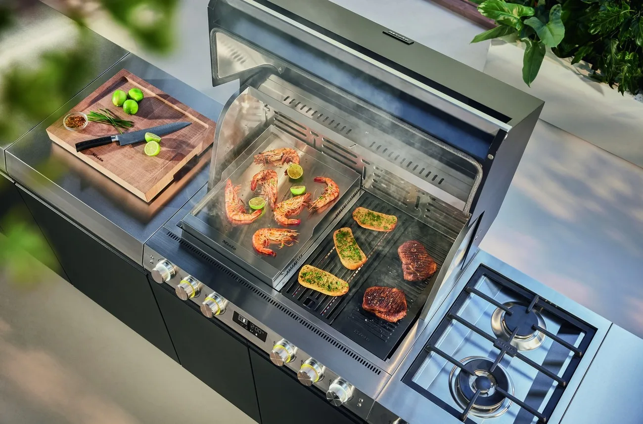 Miele, akıllı ızgara özellikli lüks açık hava mutfak serisini tanıttı
