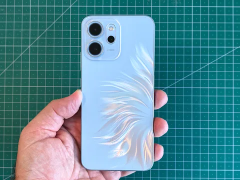 Oppo Reno 15 serisi 200 MP kamera ile geliyor