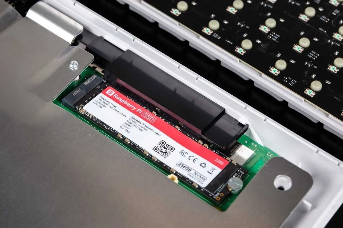 raspberry pi 500 plus