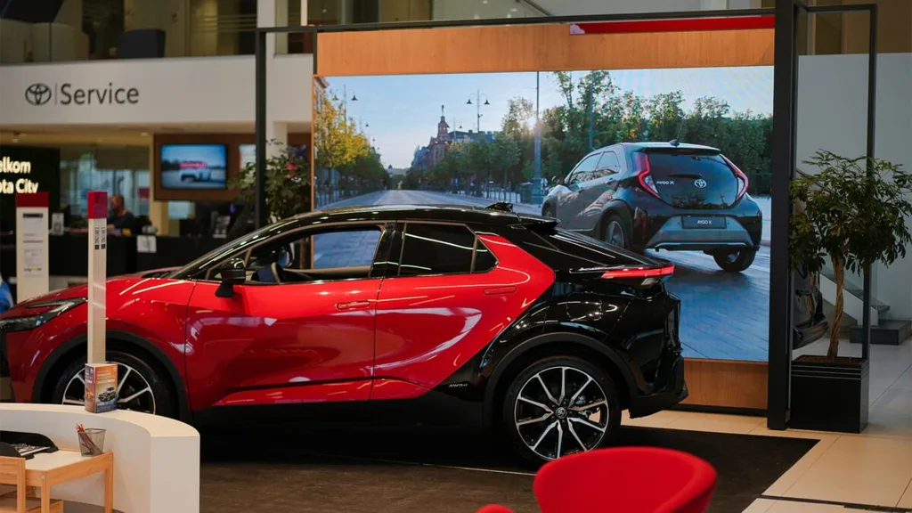 Samsung, Toyota bayilerinde dijital ekran kullanımını artırıyor