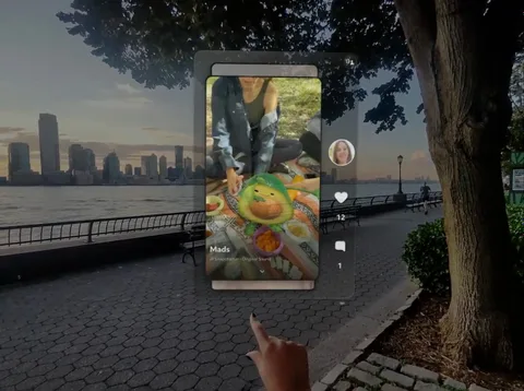 Snap artırılmış gerçeklik gözlüklerini daha kullanışlı hale getiriyor