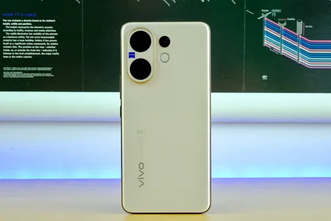 Güç ve dayanıklılık dengesi: vivo V60 İncelemesi