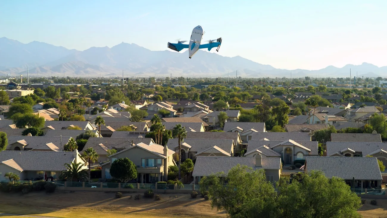 Amazon’un iki teslimat drone’u Arizona’da vinçle çarpıştı