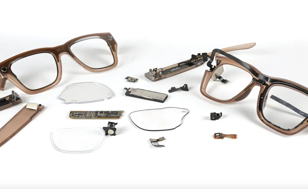 iFixit, Meta’nın Ray-Ban AR gözlüğünü “onarılamaz” buldu