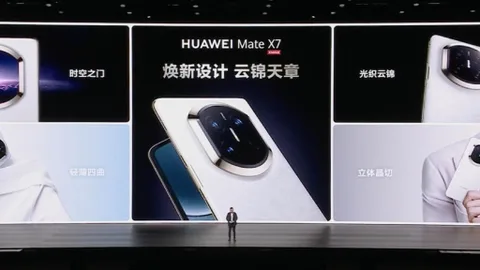 Huawei Mate X7 serisi katlanabilir telefonları Çin’de satışa sundu