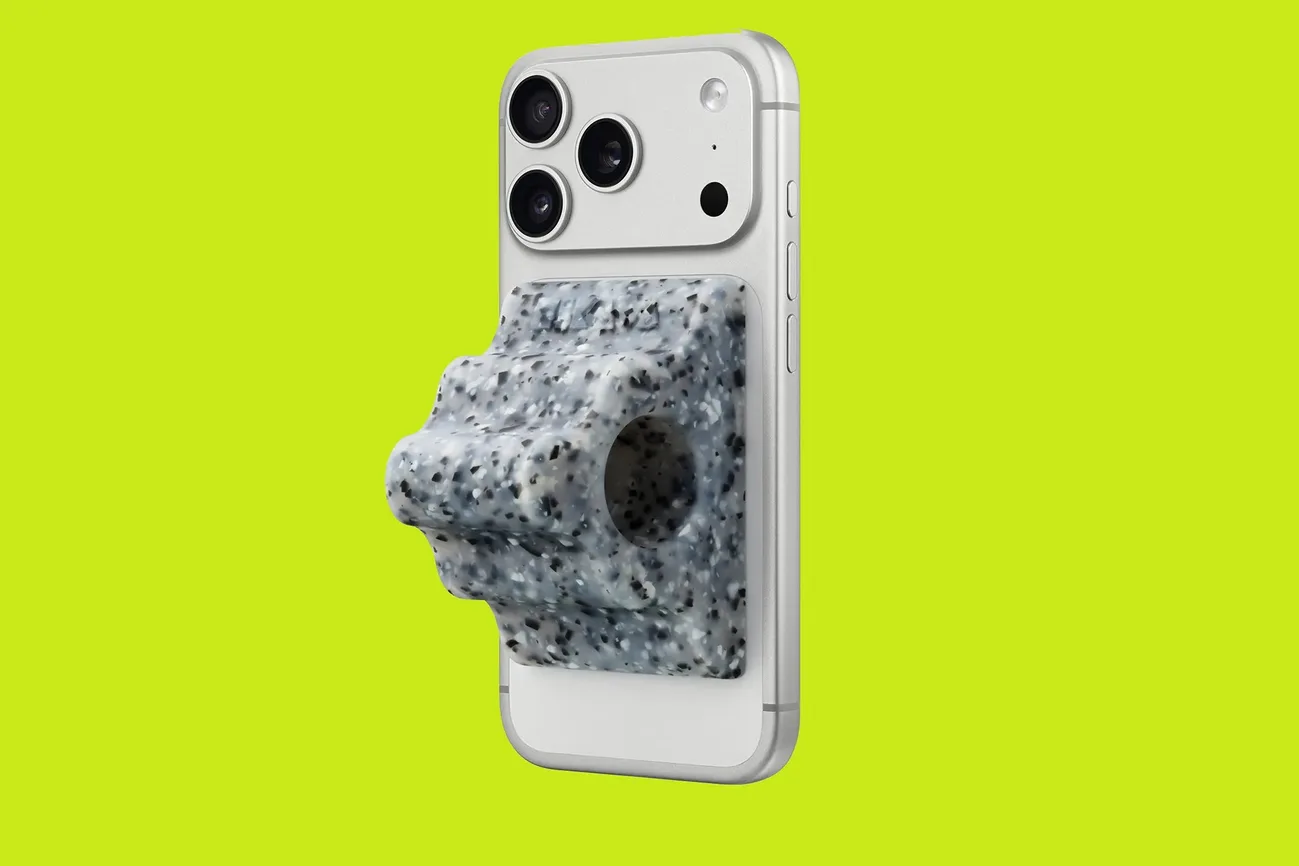 Apple erişilebilirlik odaklı iPhone tutacağını kullanıcılarla buluşturdu