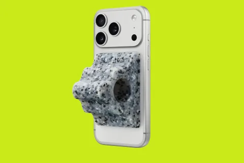 Apple erişilebilirlik odaklı iPhone tutacağını kullanıcılarla buluşturdu