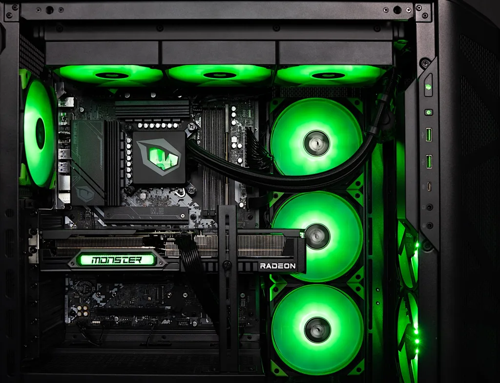 Monster, AMD işlemcili masaüstü serisini piyasaya sürdü