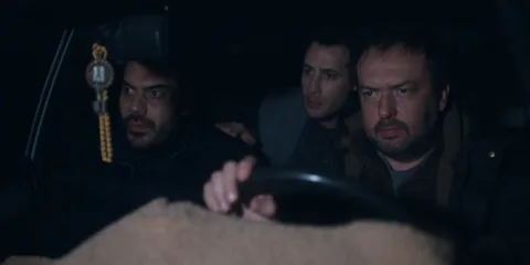 Netflix yeni Türk dizisi Kasaba’nın resmi fragmanını yayınladı