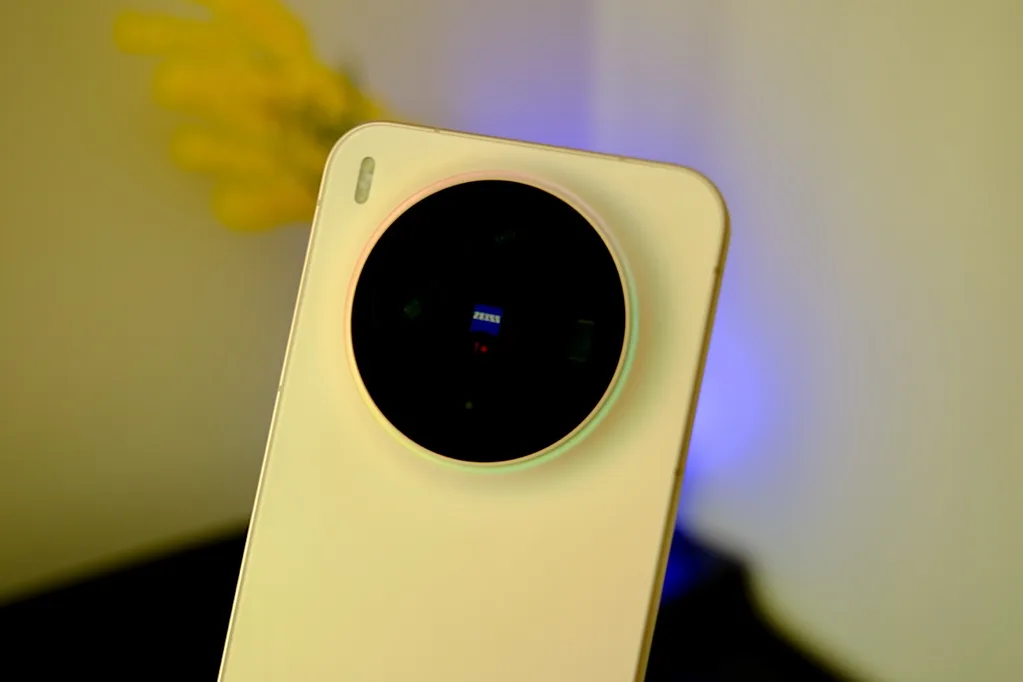 Gücün ve kamera yeteneklerinin en kompakt hâli: vivo X300 İncelemesi