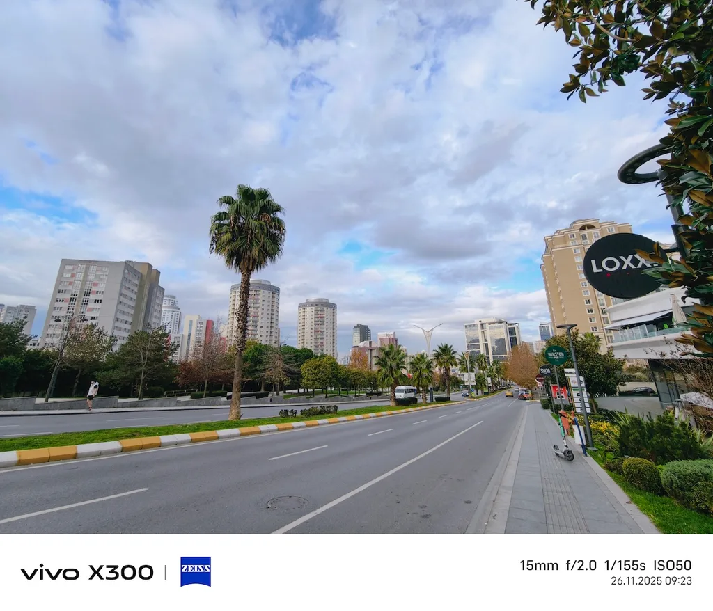 Gücün ve kamera yeteneklerinin en kompakt hâli: vivo X300 İncelemesi