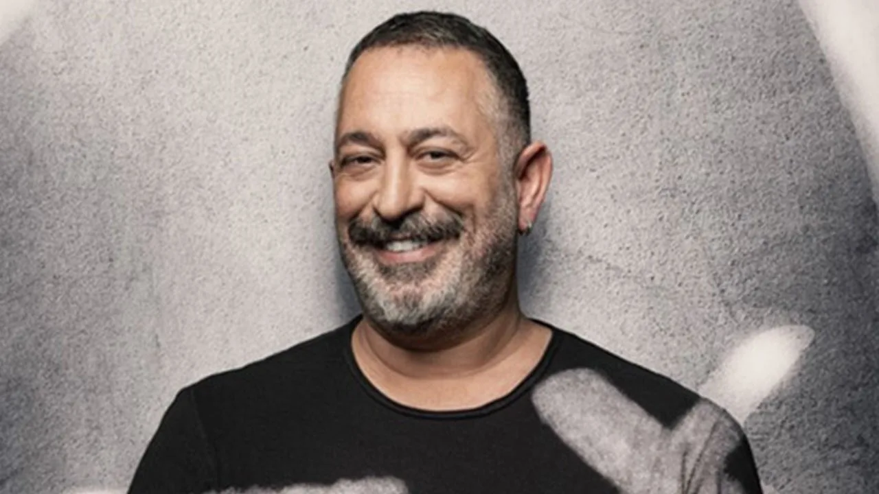 Cem Yılmaz’ın en yeni gösterisi CMXXIV, 31 Aralık gecesi Netflix’te yayında olacak