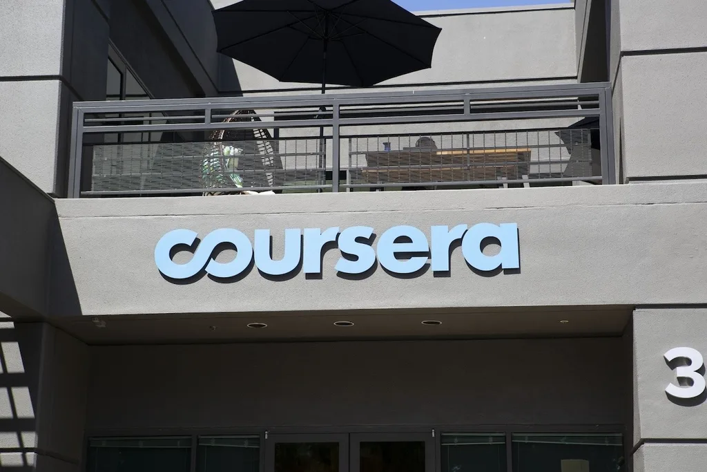 Çevrim içi eğitimde dev güç birliği: Coursera, Udemy’yi bünyesine katıyor